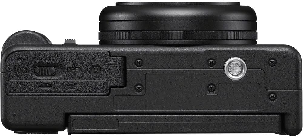 Sony ZV-1F Vlogging Camera (Black) 20.1 MP 1' Sensor | Ultra-Wide 20mm Lens |4K Video | Compact Creator Kit with Case, 64GB Card, 2 x NP-BX1 Battery, Card Reader, Photo Software, HDMI Cable and More