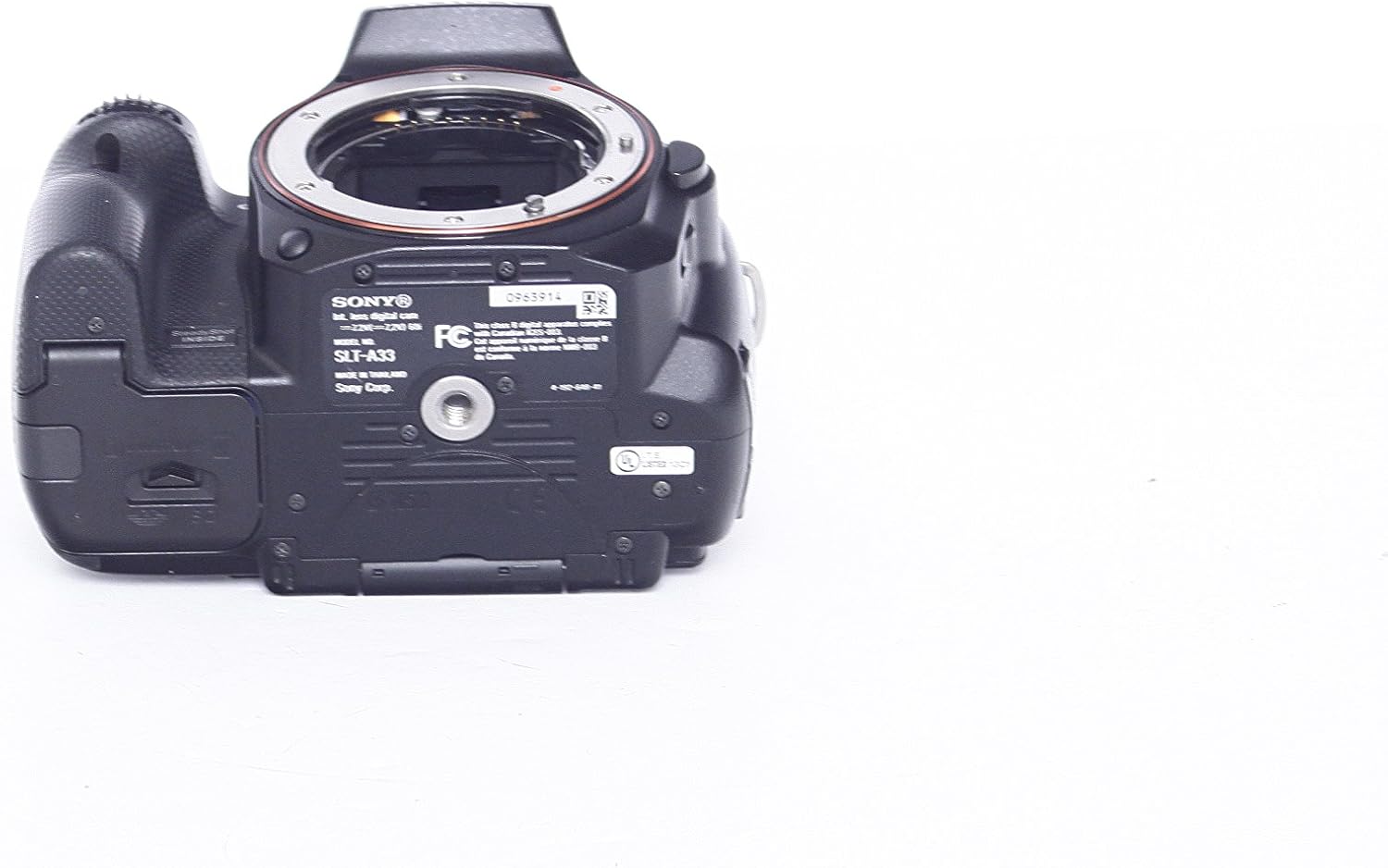 Sony Alpha SLT-A33 Digital Camera with Translucent Mirror Technology and 3D Sweep Panorama (Camera Body only) (Black)