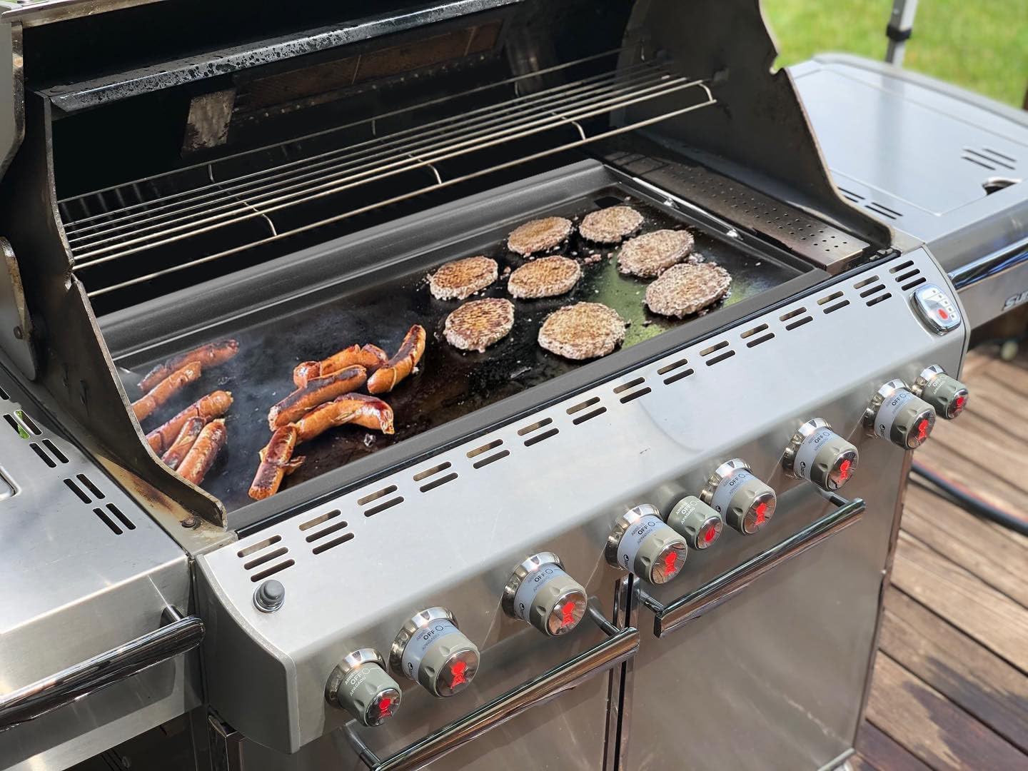 Full Size Griddle Inserts for Weber Summit 600 Series Grills, Flat Top Griddle for Summit E/S 640/650/660/670 Gas Grills with a Smoker Box, Replacement Parts for Weber 67552 Grates