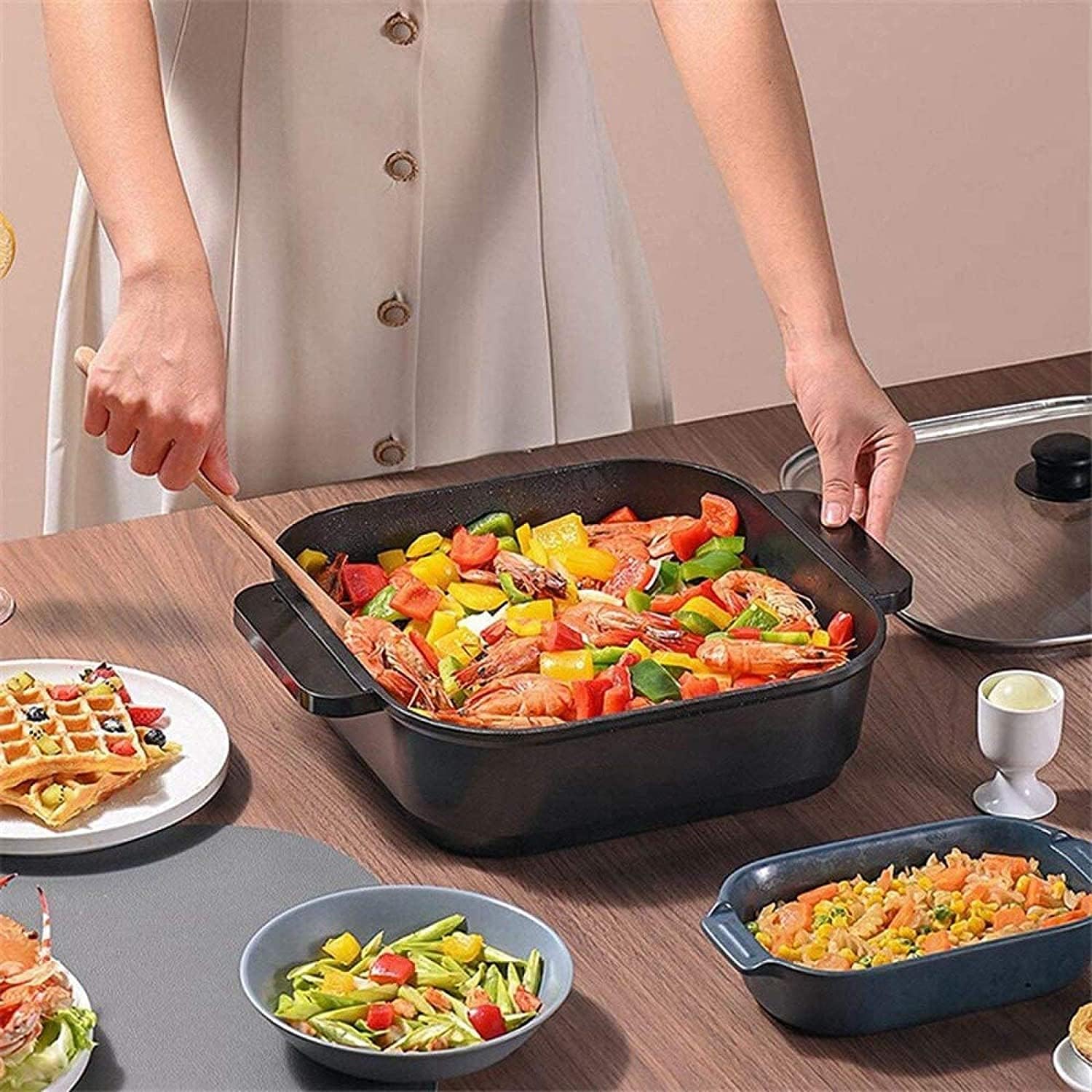 Electric BBQ Grill Indoor Hot Pot Grilling One Pot Alloy Household Electric Hot Pot Detachable Hot Pot Roasting Pan Indoor Smokeless Healthy Non-stick Coating
