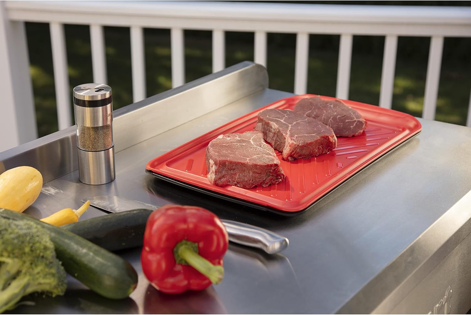 Cuisinart CPT-194 Outdoor Stainless Steel Grill Prep Table