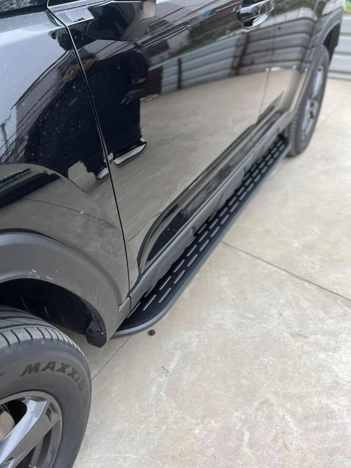 Running Boards for Volkswagen VW Atlas 2018 2019-2024 2025 S SE SEL, 2Pcs Aluminum Fixed Side Steps Bars,Heavy-Duty Step Bars,Anti-Slip Running Board for Car,Stylish Side Leaf Board(with Brackets)
