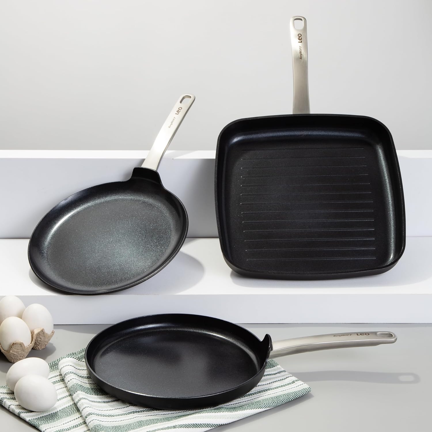 Berghoff Graphite Non-stick Ceramic Square Grill Pan 11', Recycled Aluminum, CeraGreen Non-toxic Nonstick Coating, Full Disk Bottom, Oven-to-Table Cookware