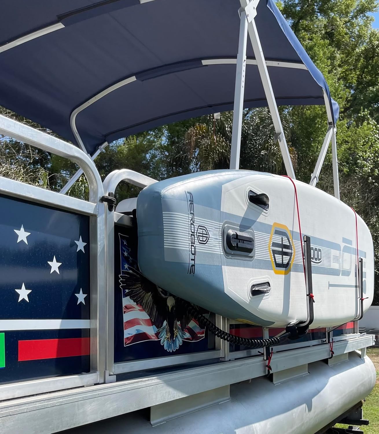 Pontoon Boat Wake Board/Paddle Board Solution