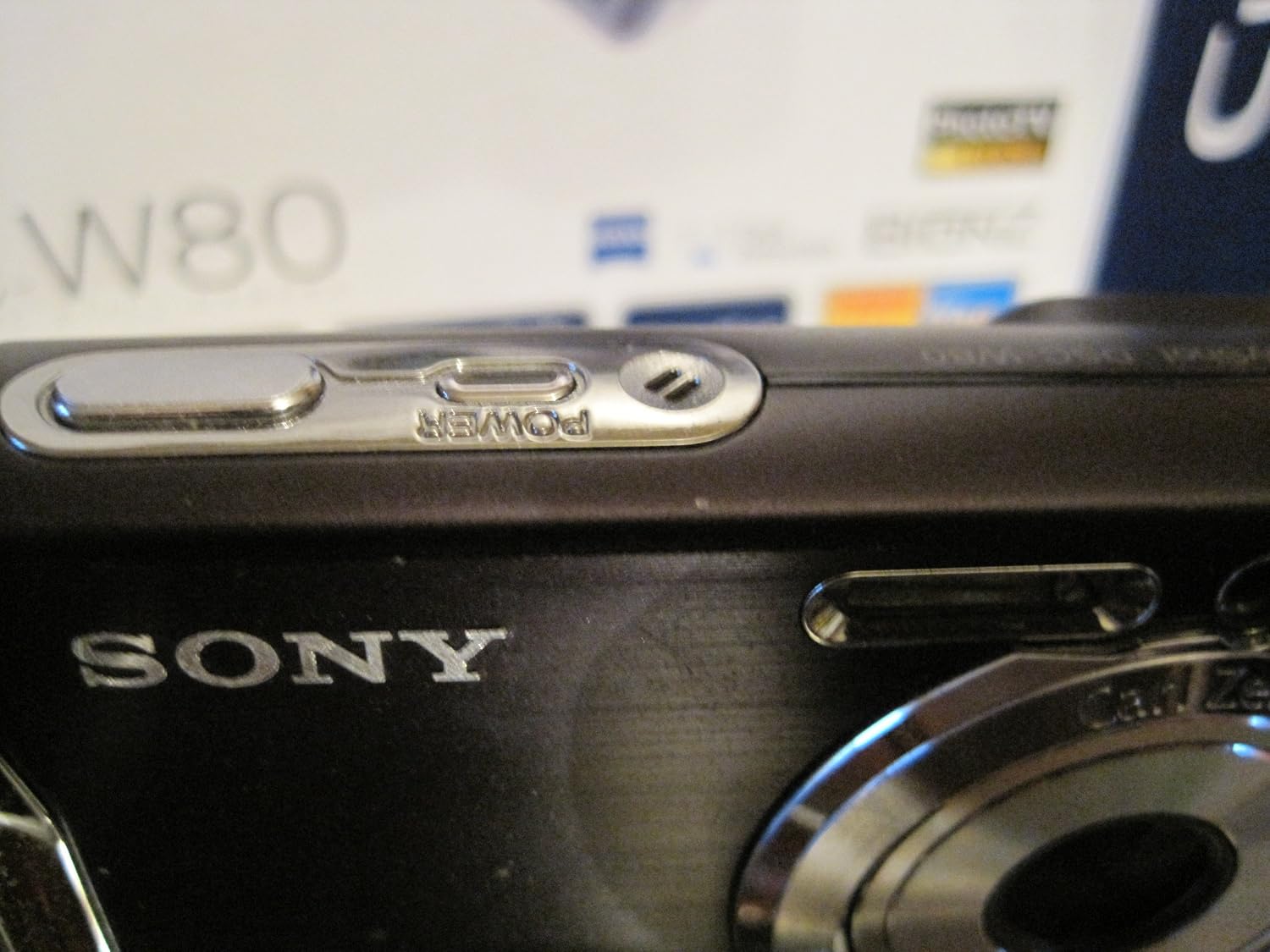 Sony Cybershot DSCW80 7.2MP Digital Camera with 3x Optical Zoom and Super Steady Shot (Black)