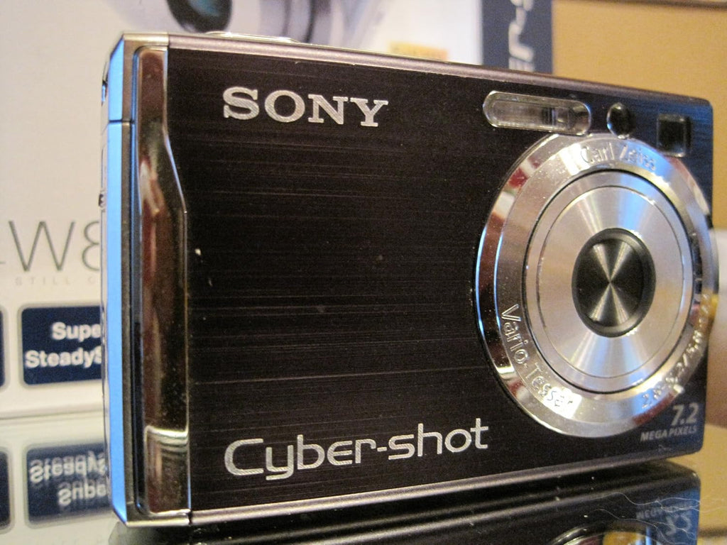 Sony Cybershot DSCW80 7.2MP Digital Camera with 3x Optical Zoom and Super Steady Shot (Black)