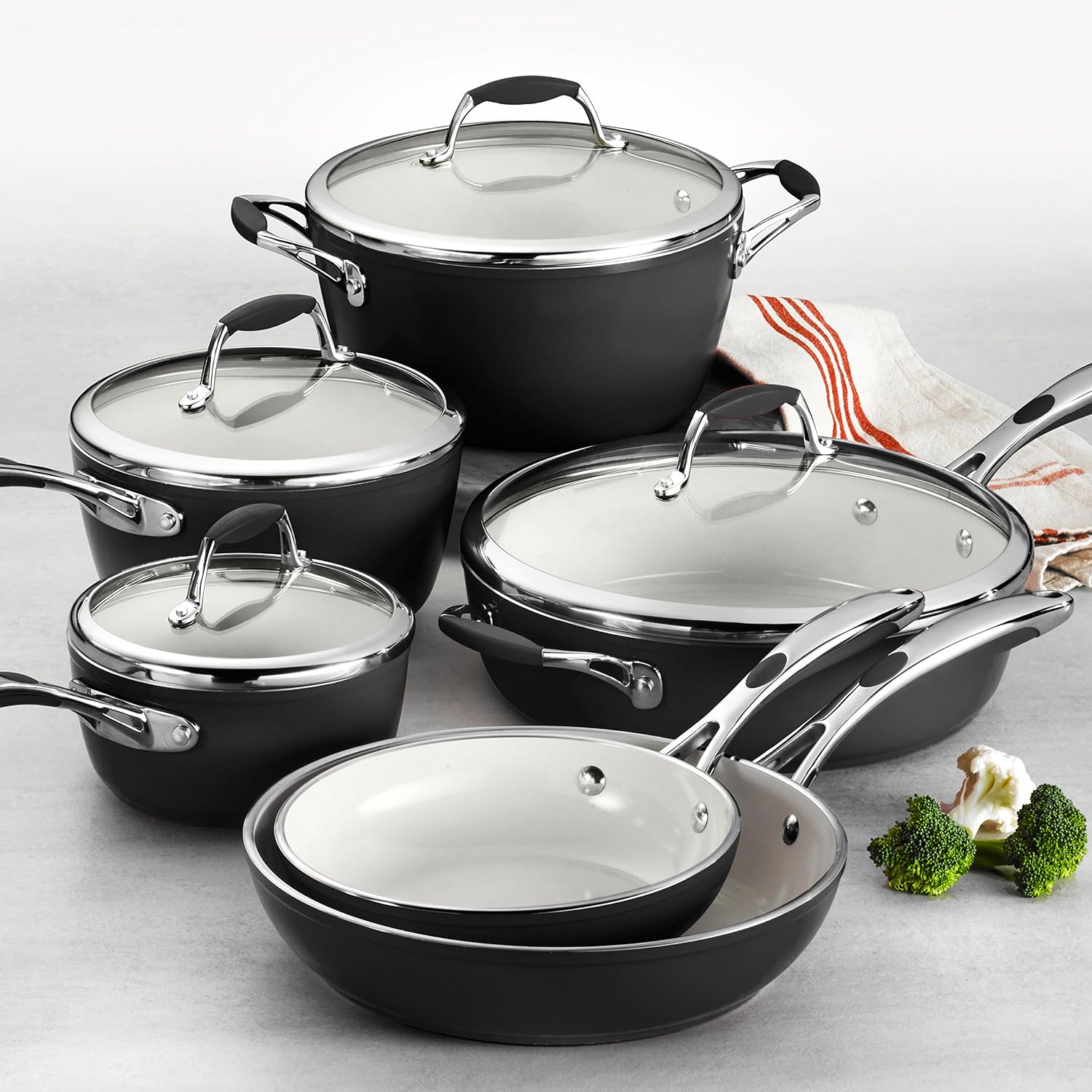 Tramontina Ceramica Deluxe 10-Piece Cookware Set with Lids, Ceramic Non Stick Pots and Pans Kitchen Set, Oven-Safe, Metallic Black